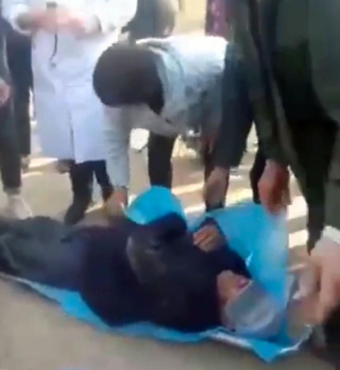 m0327-ql2p2.jpg m0327-ql2p2.jpg